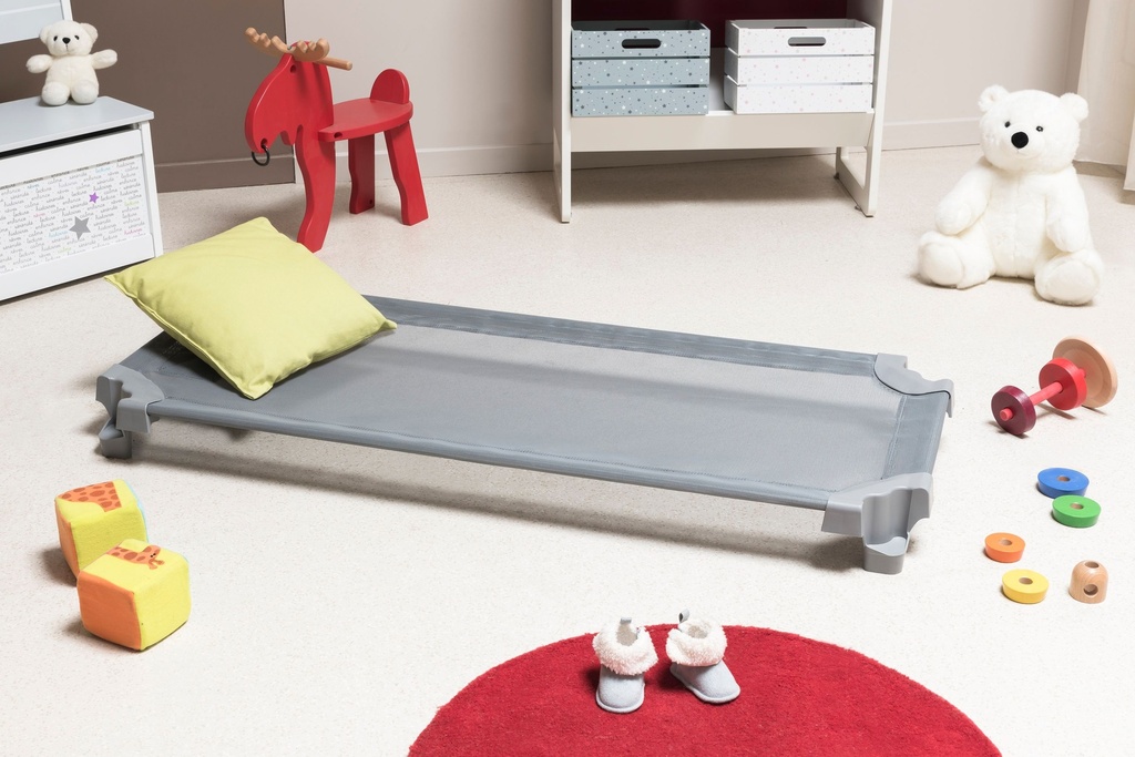 [2254] Couchette empilable gain de place pour crèche, lot de 4
