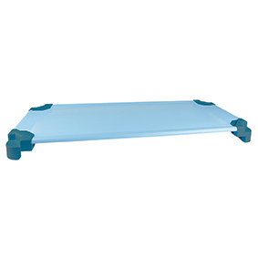 Couchette empilable avec toile et pieds en plastique - Dimensions 131x55x11 cm - Bleu