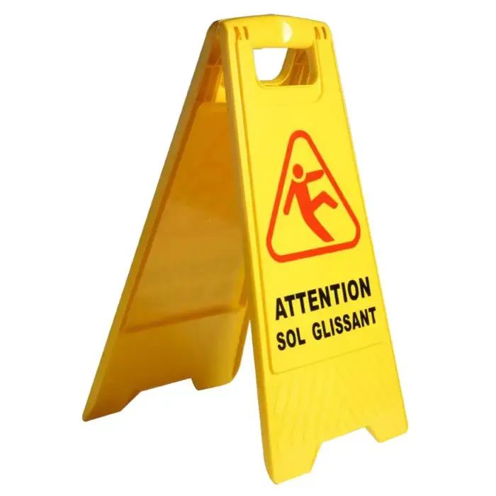 Panneau de signalisation attention sol glissant 