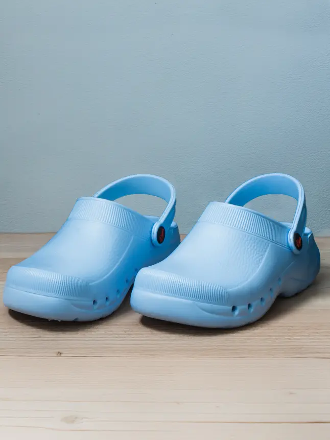 Sabot anatomique avec bride arrière rabattable (Blanc, 35)