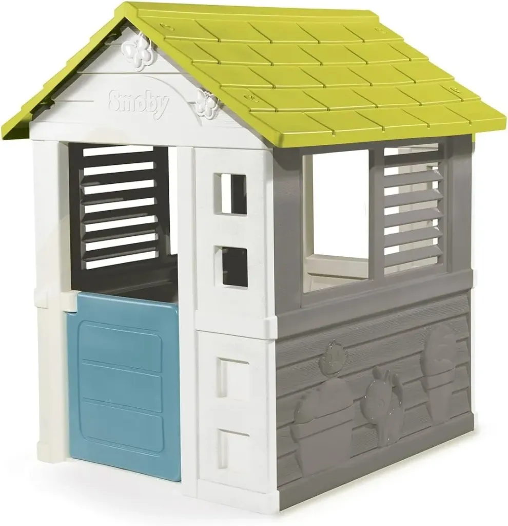 Cabane d'exterieur pour crèche