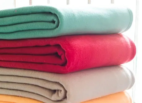 Plaid en microfibre doux et confortable 130x155cm, lot de 2