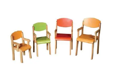 Fauteuil en bois Ric'Hochet avec accoudoirs, verni naturel pour collectivités, tailles 0 à 4